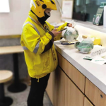 日照 外卖 小姐姐,温暖配送，美食传递的使者”